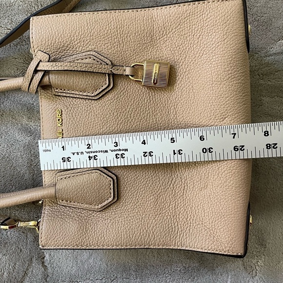 Michael Kors Mercer Beige Leather Handbag Small Satchel Crossbody Minimalist - Picture 11 of 13